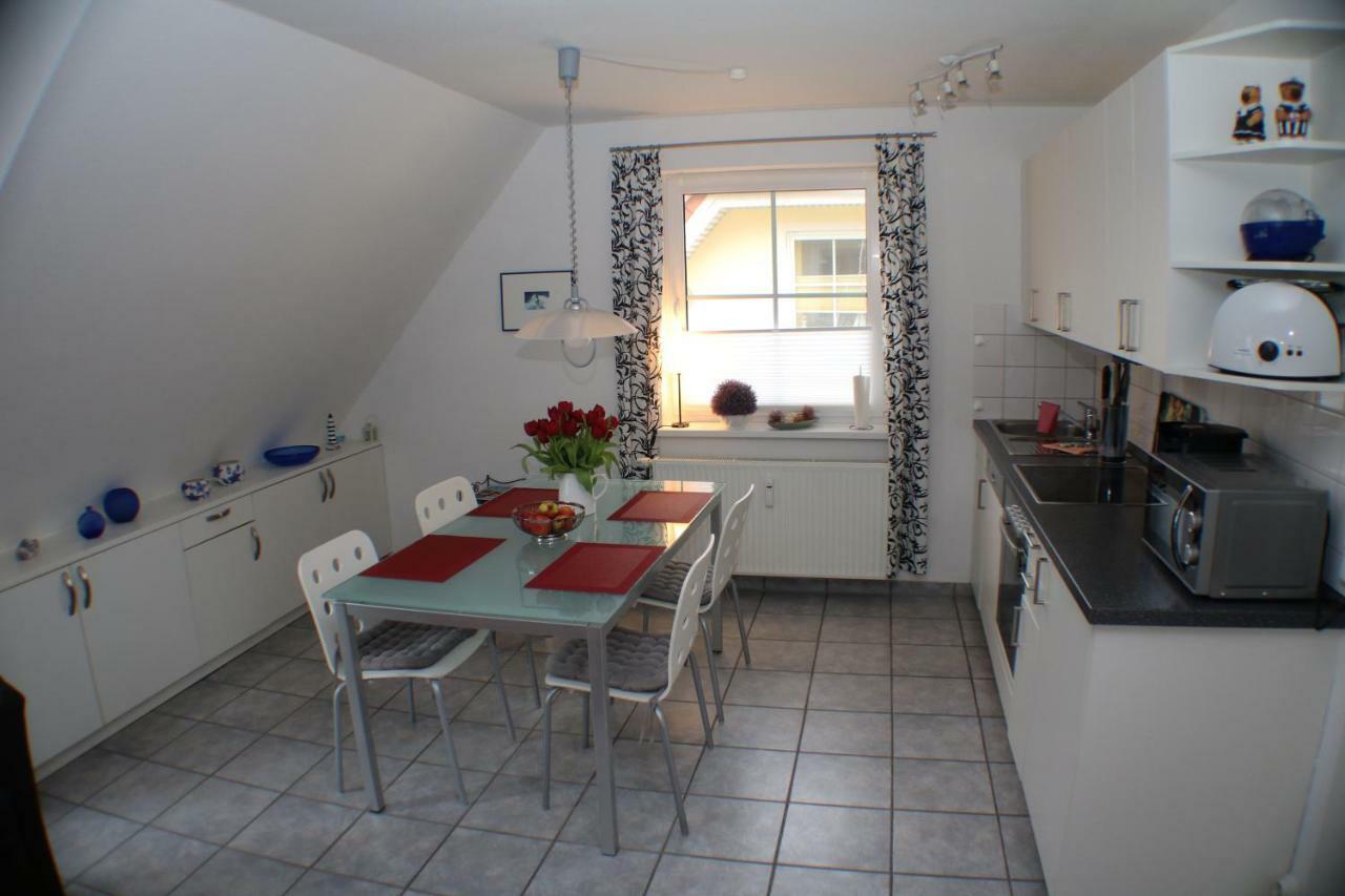 Helle Maisonettewohnung im Buchenpark Prerow Exterior foto